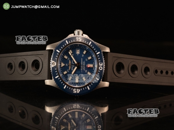 Breitling SuperOcean 2824 Auto Steel Case with Blue Dial and Black Rubber Strap - 1:1 Origianl (GF)